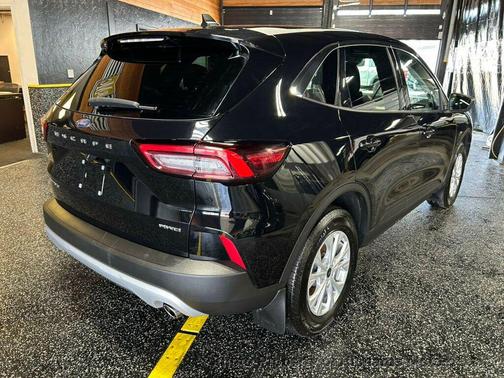 Agate Black Metallic 2024 Ford Escape Active