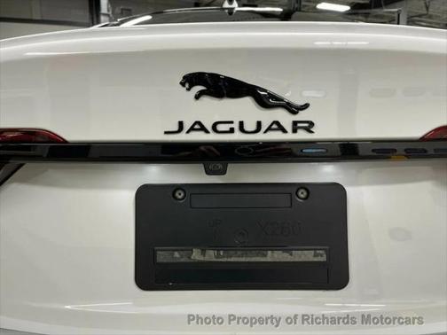2021 Jaguar XF R-Dynamic SE P300 AWD Automatic