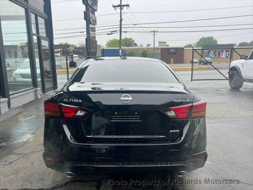 2023 Nissan Altima Platinum