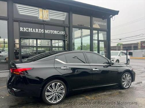 2023 Nissan Altima Platinum
