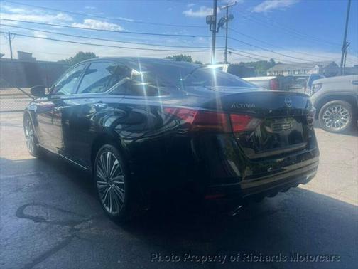 2023 Nissan Altima 2.5 SL