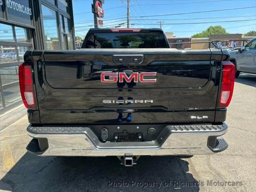 2023 GMC Sierra 1500 SLE