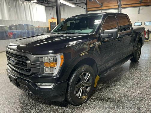 Agate Black Metallic 2023 Ford F-150 XLT