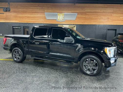 Agate Black Metallic 2023 Ford F-150 XLT