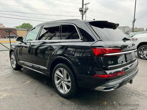 2021 Audi Q7 55 Komfort