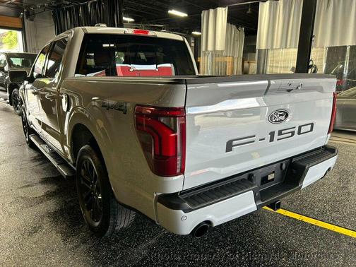 Avalanche 2024 Ford F-150 Lariat