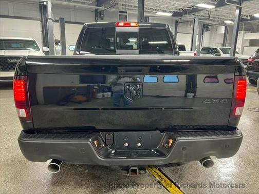 2021 RAM 1500 Classic SLT
