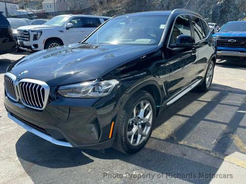 Black Sapphire Metallic 2023 BMW X3 xDrive30i