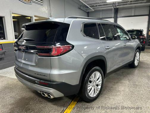 2025 GMC Acadia Elevation AWD