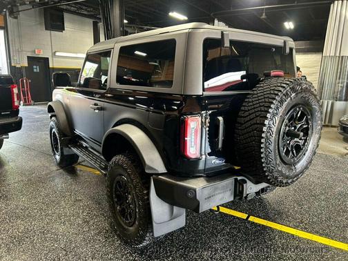 Shadow Black 2023 Ford Bronco Wildtrak