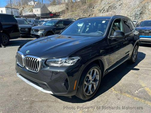 Black Sapphire Metallic 2023 BMW X3 xDrive30i