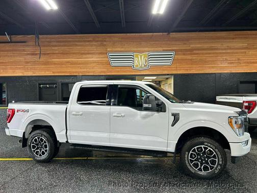 Oxford White 2021 Ford F-150 XLT