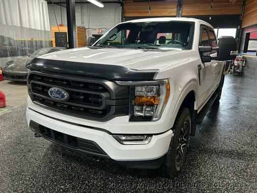 Oxford White 2021 Ford F-150 XLT