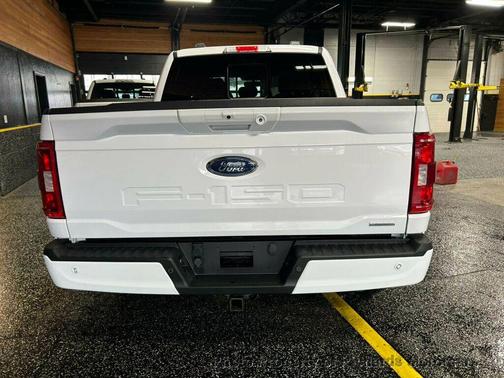 Oxford White 2021 Ford F-150 XLT