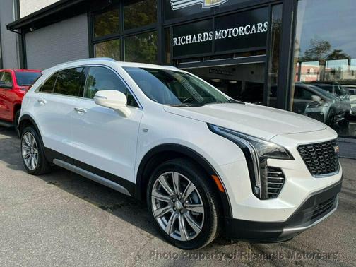 2023 Cadillac XT4 Premium Luxury