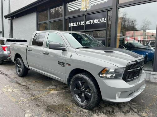 Ceramic Gray Clearcoat 2022 RAM 1500 Classic Express