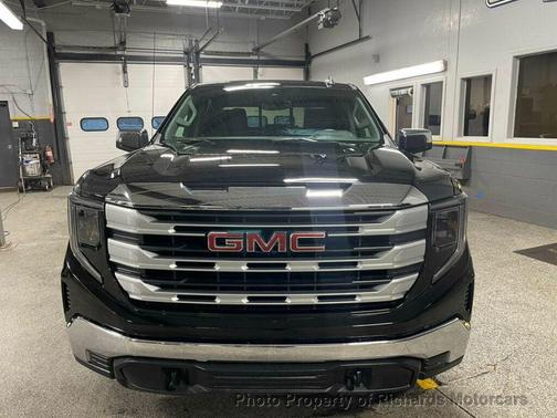 2024 GMC Sierra 1500 SLE