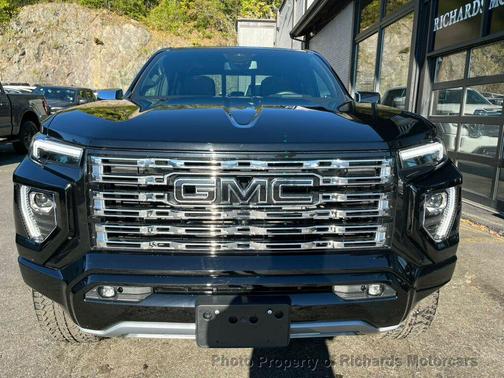 2025 GMC Canyon Denali