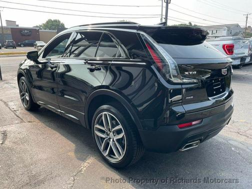 2023 Cadillac XT4 Sport