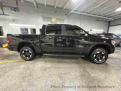 Diamond Black Crystal Pearlcoat 2022 RAM 1500 Rebel