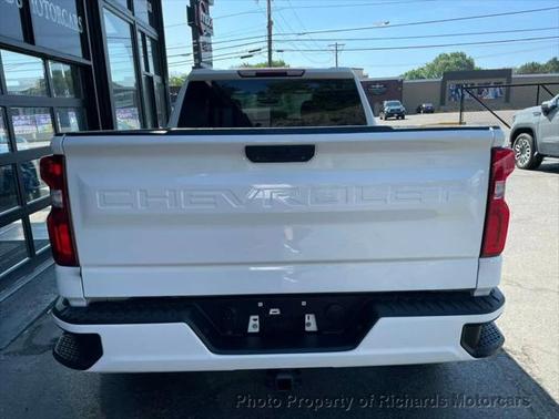 2022 Chevrolet Silverado 1500 Custom