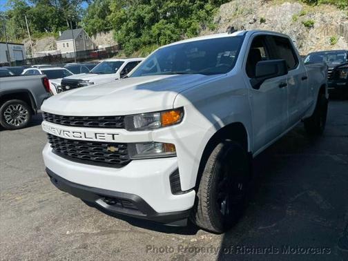 2022 Chevrolet Silverado 1500 Custom