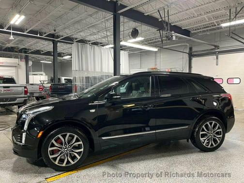 2023 Cadillac XT5 Sport