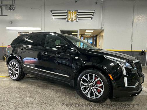 2023 Cadillac XT5 Sport