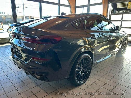 2023 BMW X6 xDrive40i