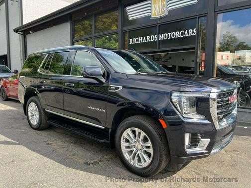 2023 GMC Yukon SLT