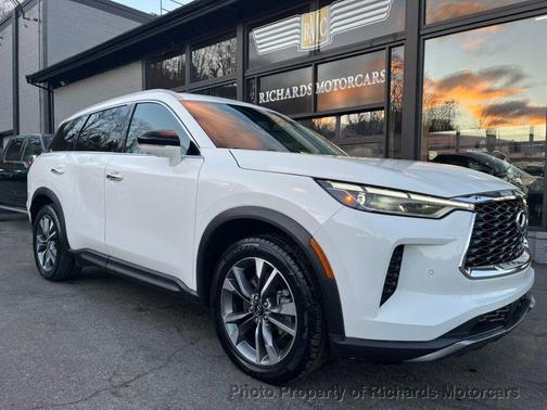 2022 INFINITI QX60 Luxe