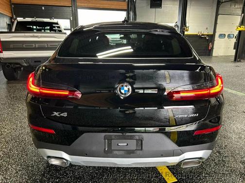 Jet Black 2023 BMW X4 xDrive30i