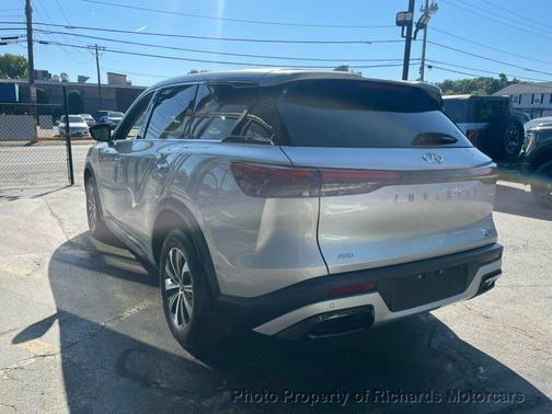 2023 INFINITI QX60 Pure