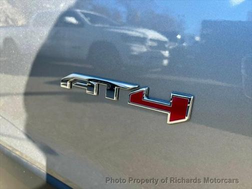 2023 GMC Acadia AWD AT4