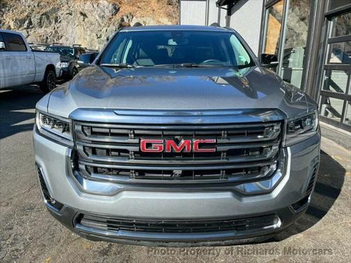 2023 GMC Acadia AWD AT4