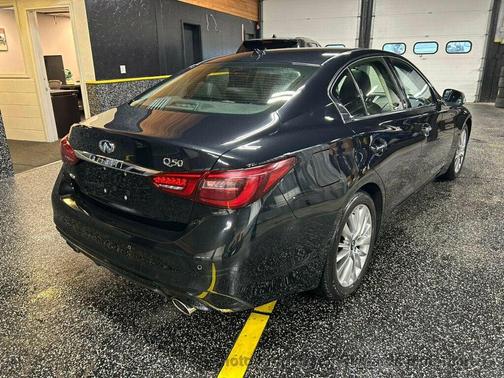 Majestic White 2021 INFINITI Q50 3.0t LUXE