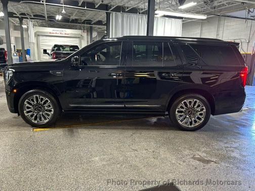 2023 GMC Yukon Denali Ultimate
