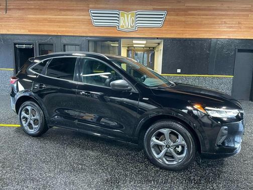 Agate Black Metallic 2024 Ford Escape ST-Line