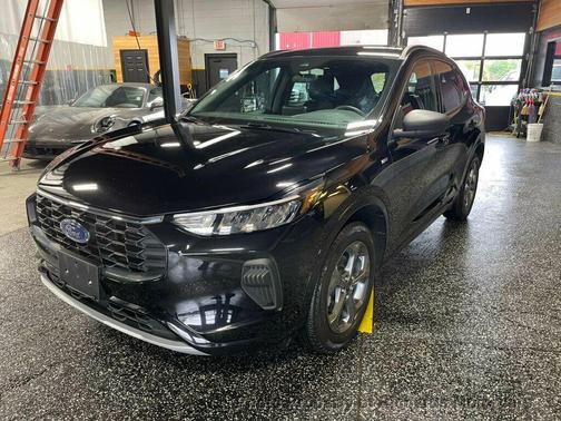Agate Black Metallic 2024 Ford Escape ST-Line