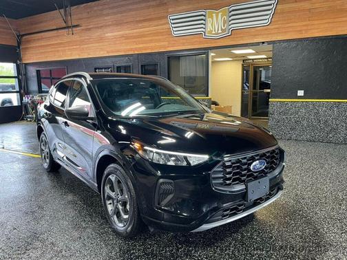 Agate Black Metallic 2024 Ford Escape ST-Line