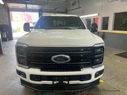 2025 Ford F-250 Platinum