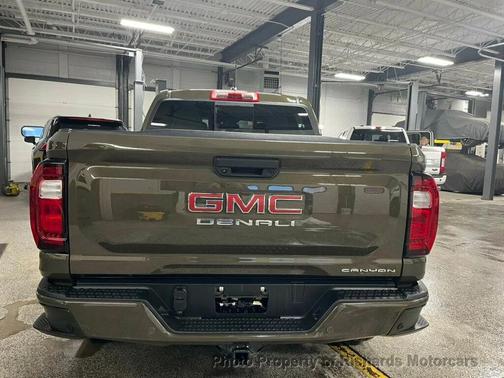 2023 GMC Canyon Denali