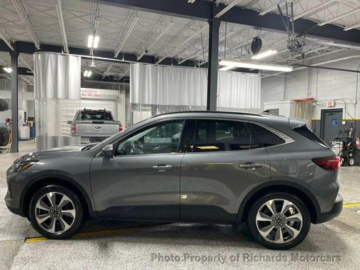 2024 Ford Escape Platinum