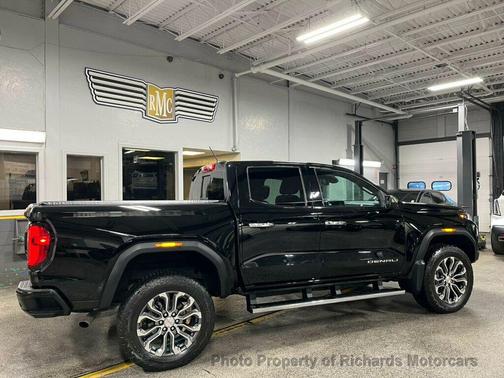 2023 GMC Canyon Denali