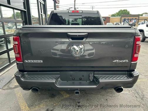 Granite Crystal Metallic Clearcoat 2020 RAM 1500 Laramie