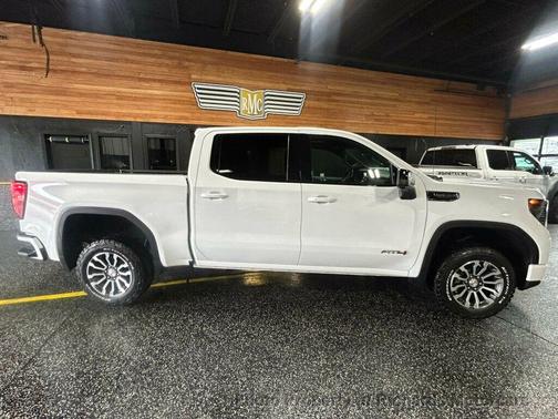 Summit White 2022 GMC Sierra 1500 AT4