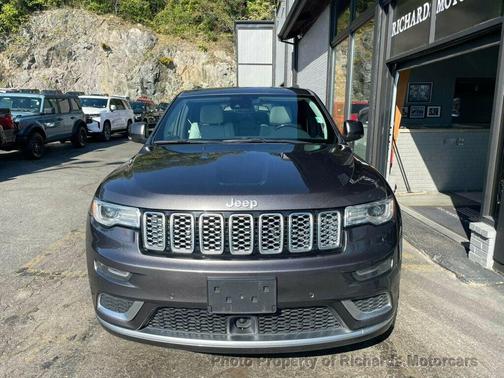 2021 Jeep Grand Cherokee Summit
