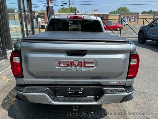 2024 GMC Canyon Base