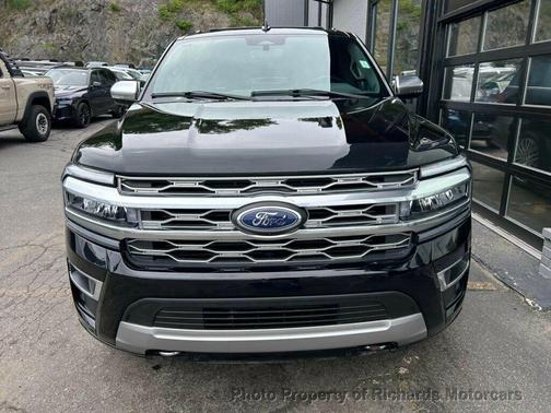 Agate Black Metallic 2023 Ford Expedition Max Platinum