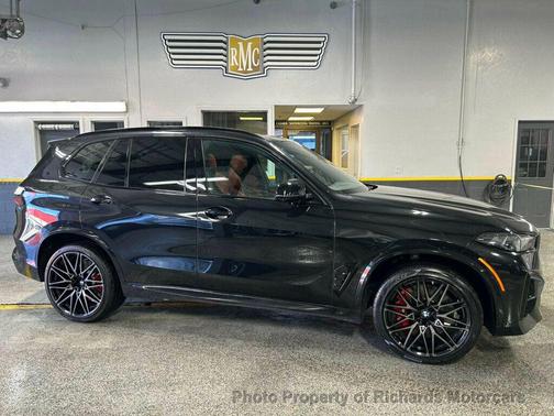 Black Sapphire Metallic 2024 BMW X5 M Base